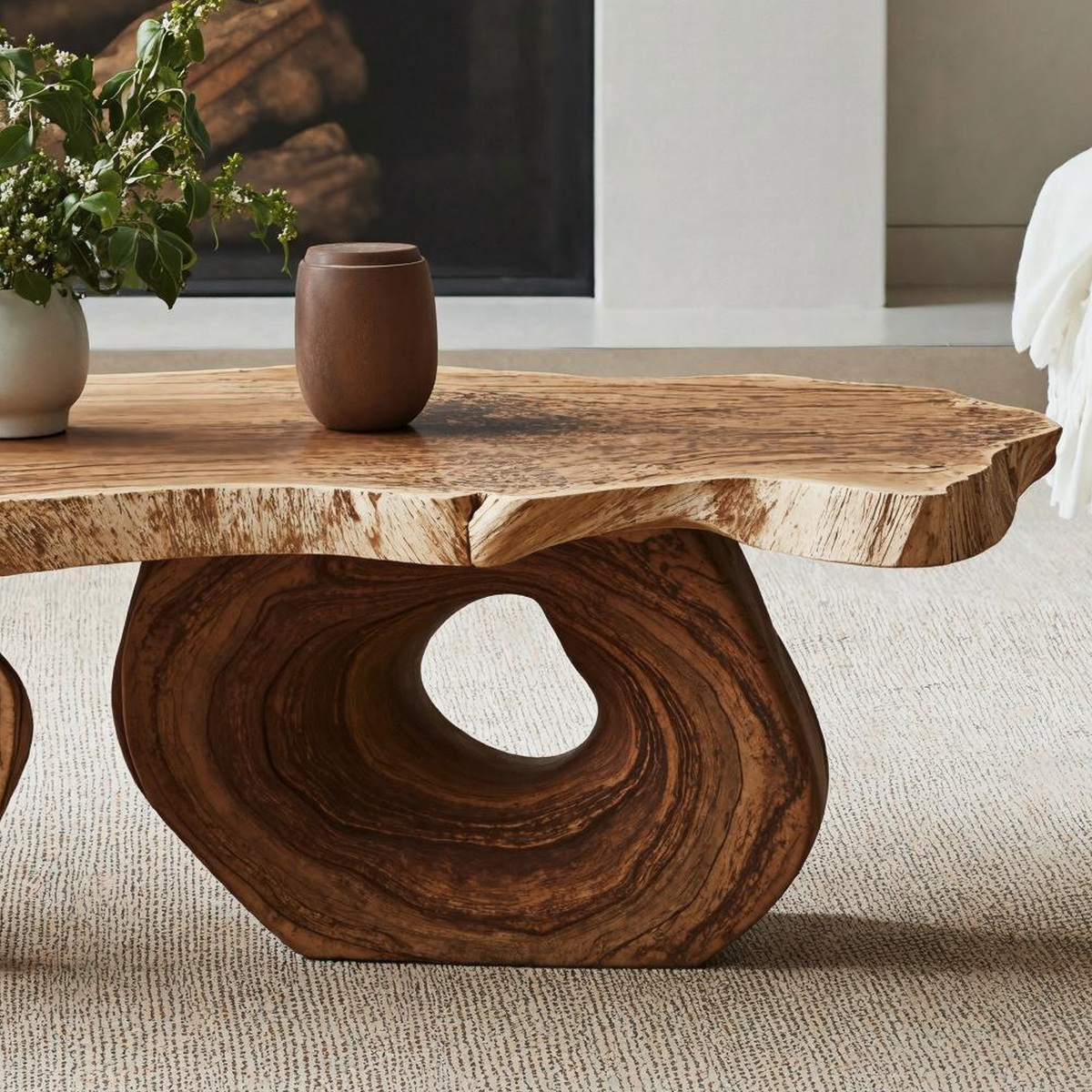 Vintage Style Low Wooden Coffee Table With Rich Natural Grain